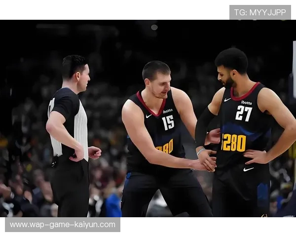 掘金内线对抗赢得篮板优势 掘金内线对抗赢得篮板优势