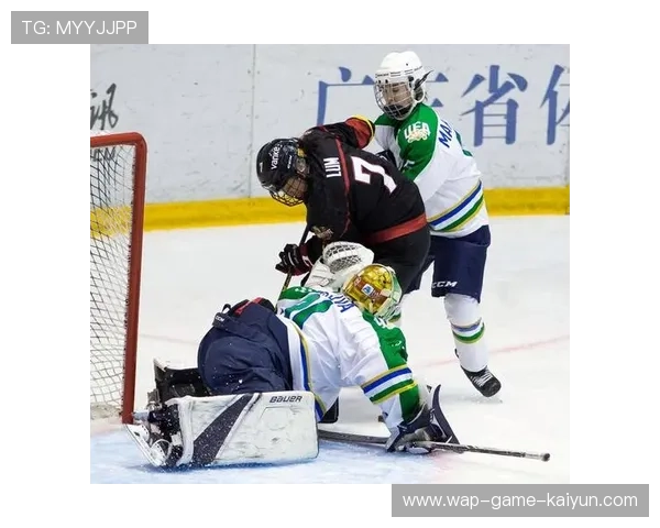 冰球补射入网打破僵局